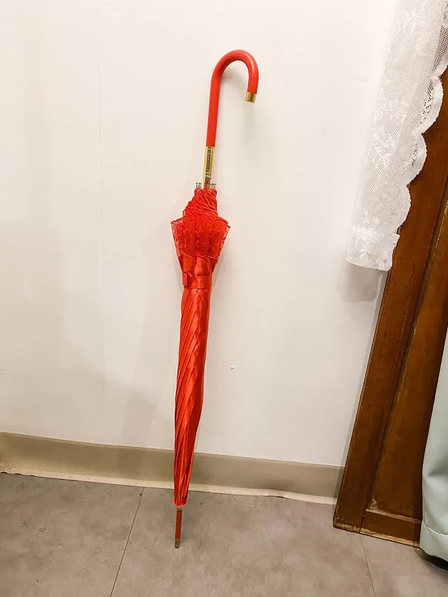 出門紅傘 08