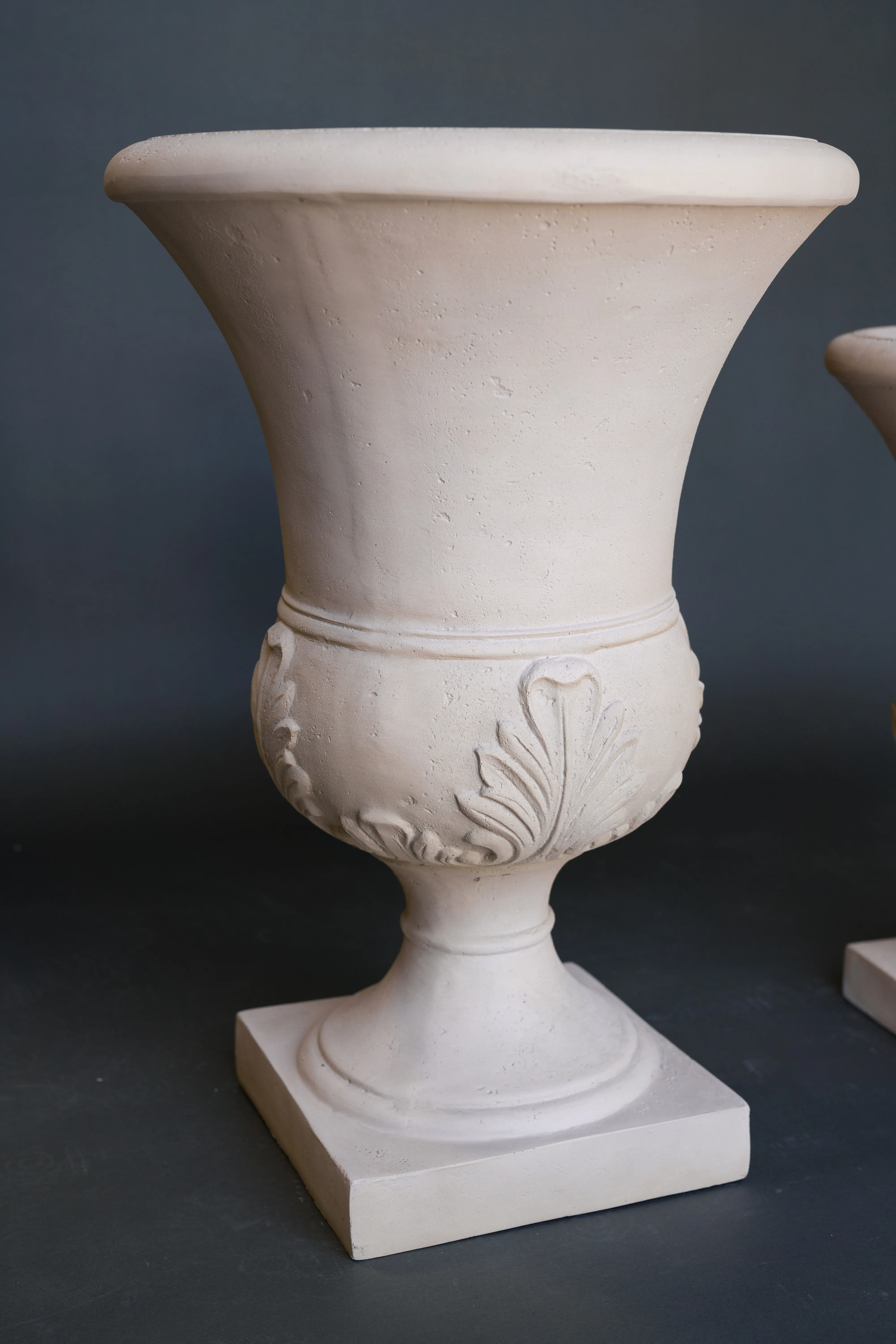 Windsor Urn (Stone)