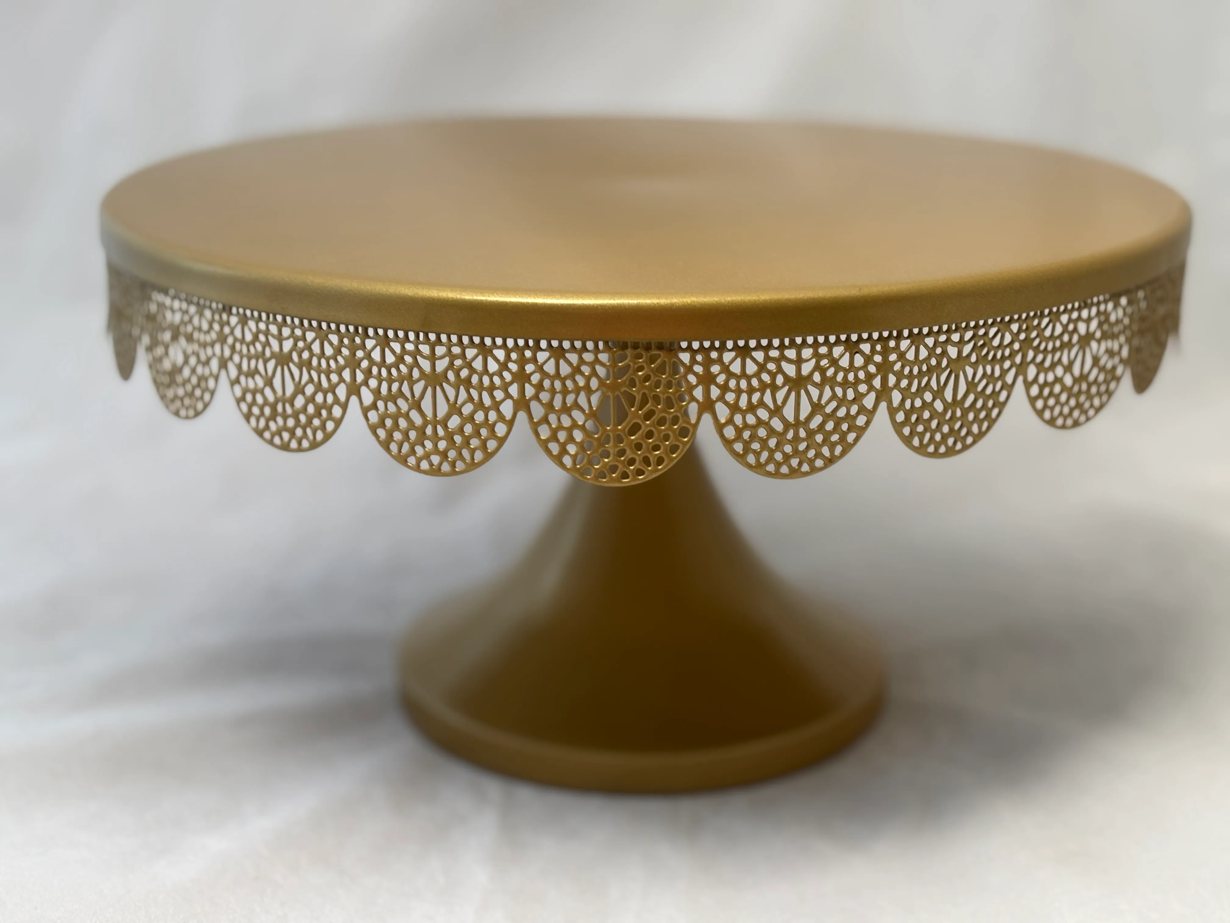 Gold Cake Stand 1