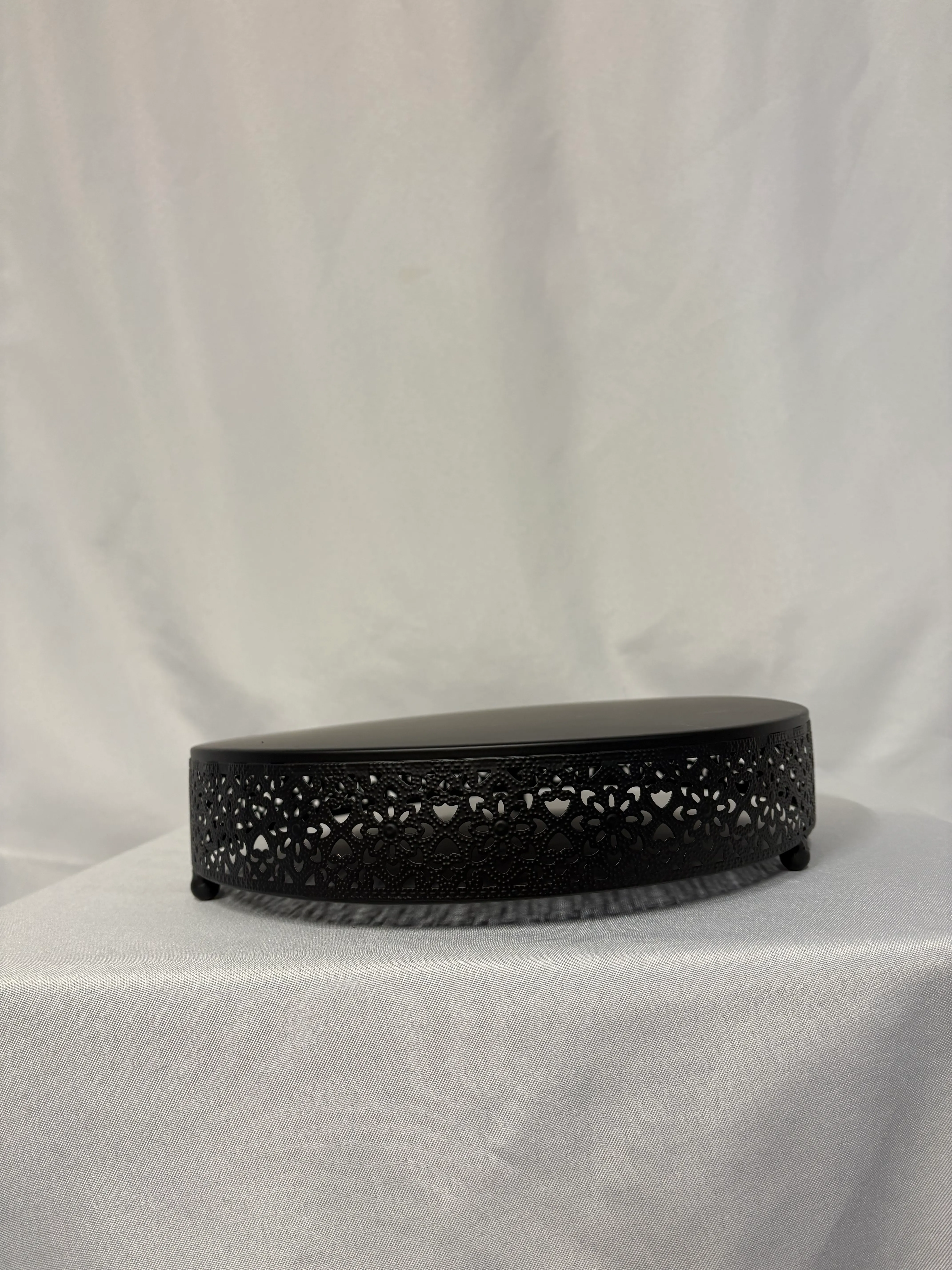 Black Cake Stand 3