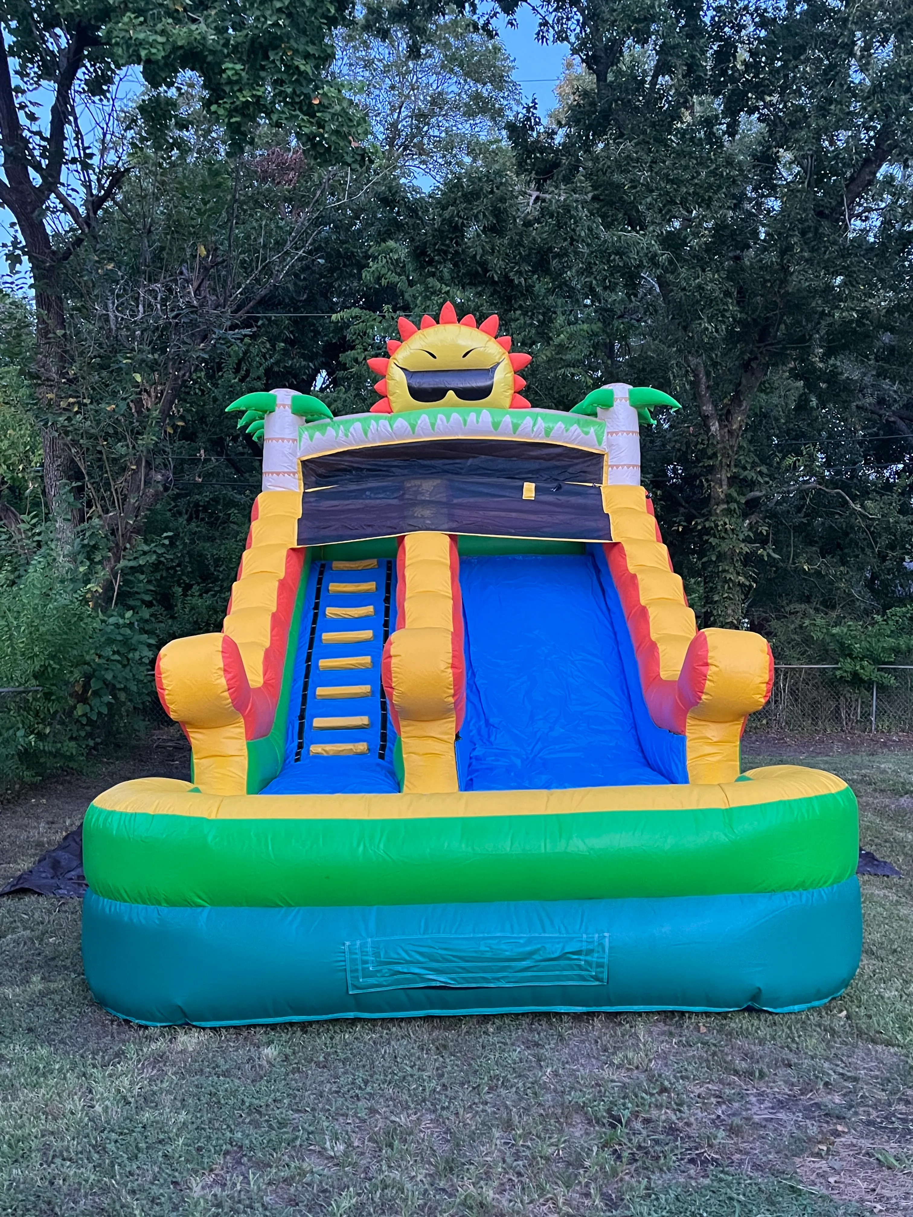 Sunny Palms 19' Waterslide