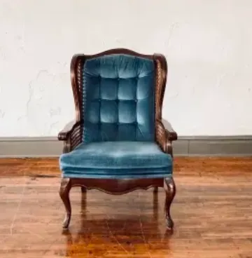 Linna Chair