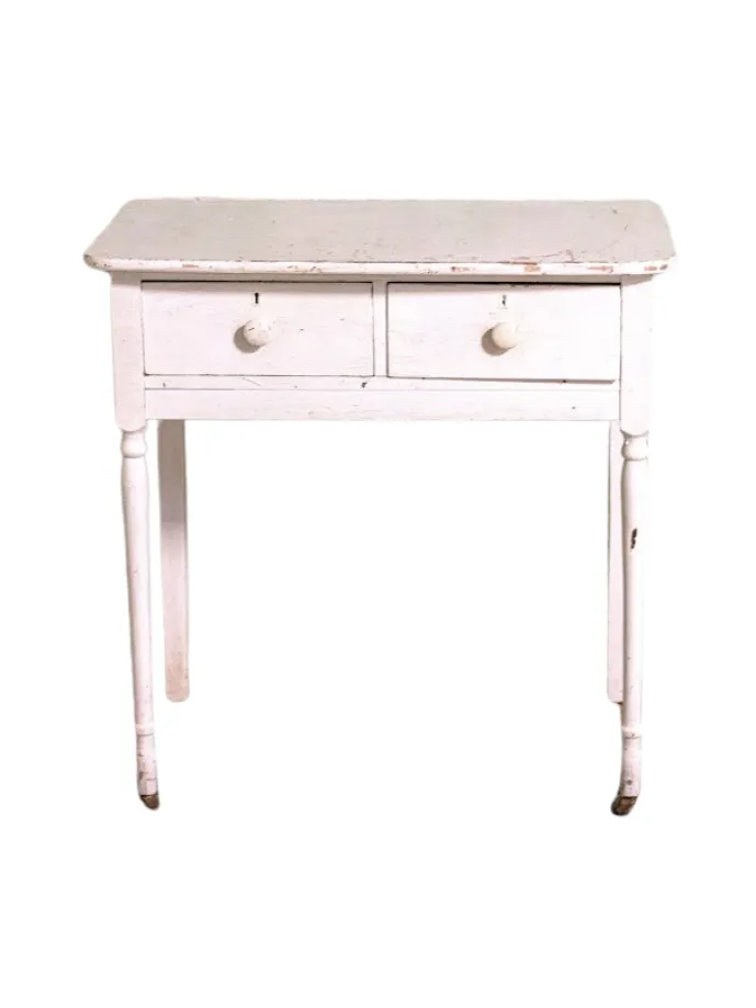 Sarah Table