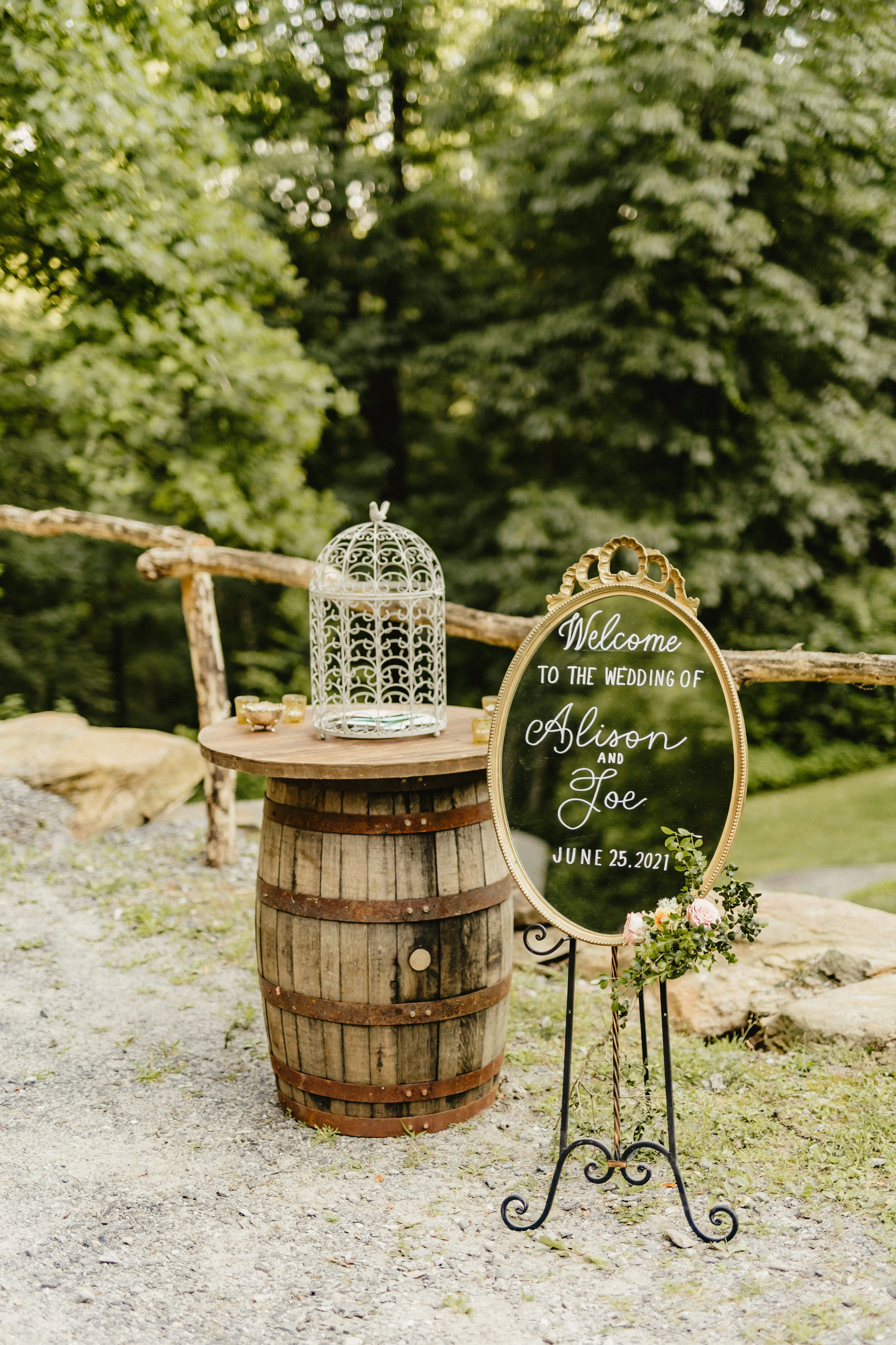 Round Barrel Table