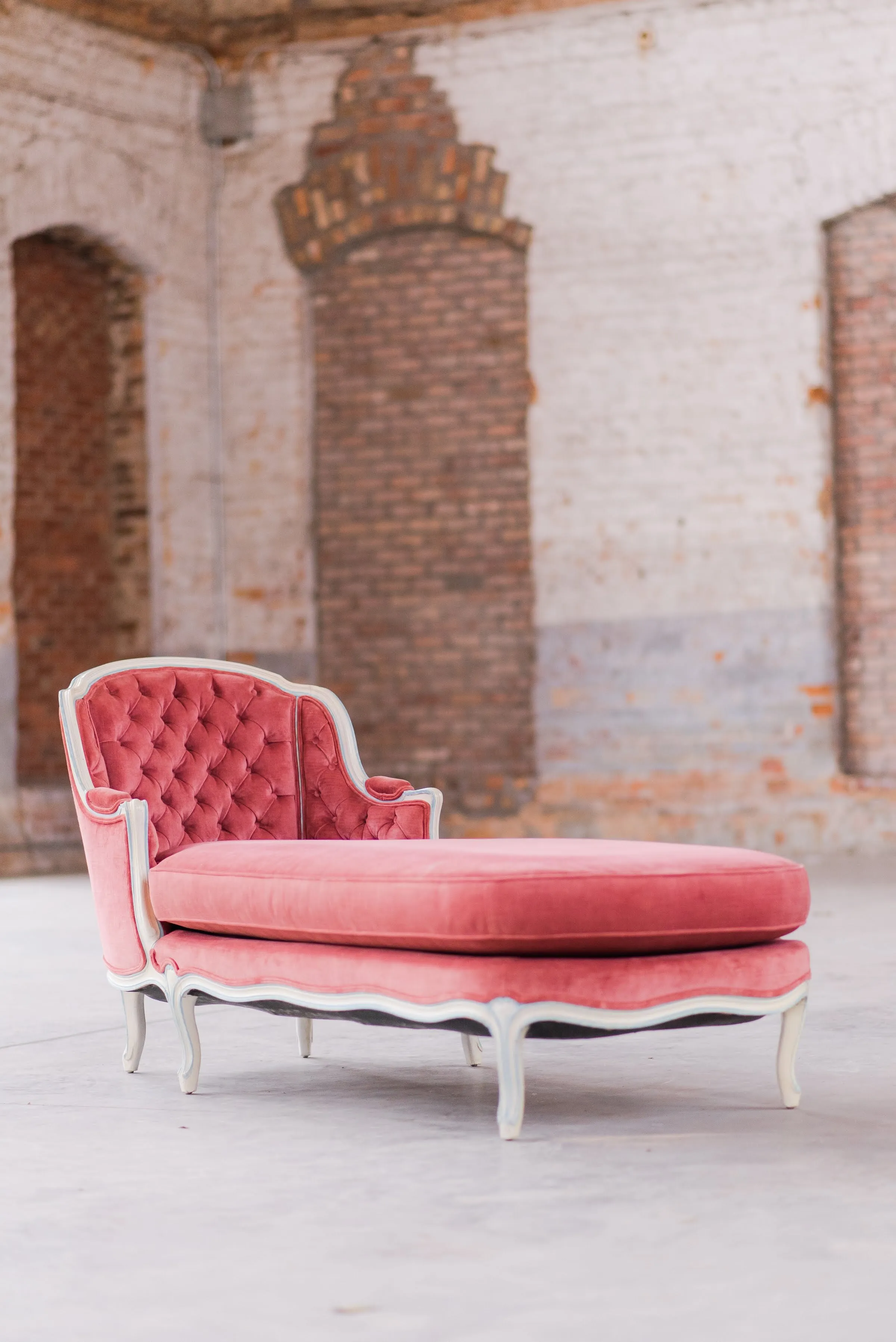 Katy-Beth Chaise