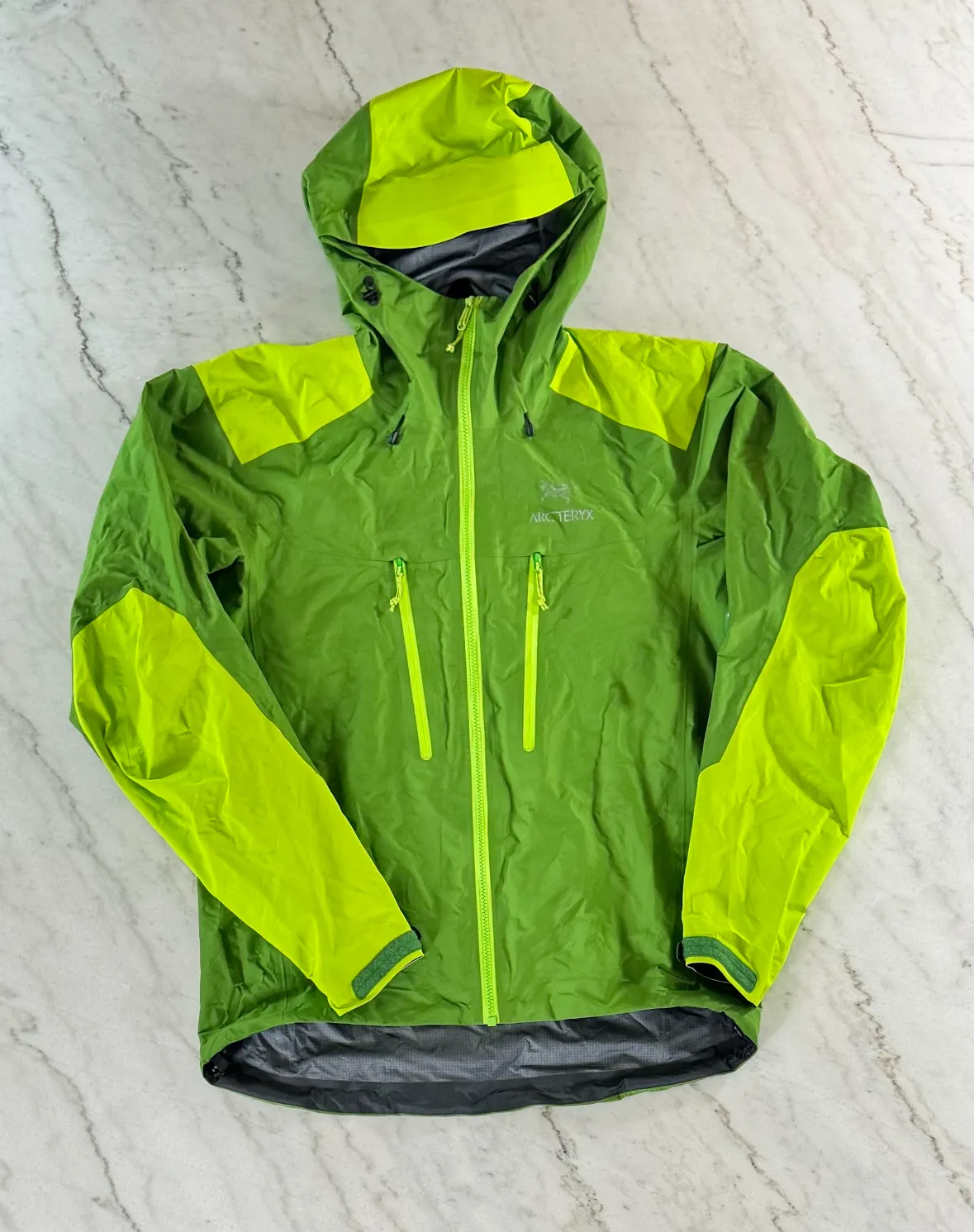 MENS MEDIUM