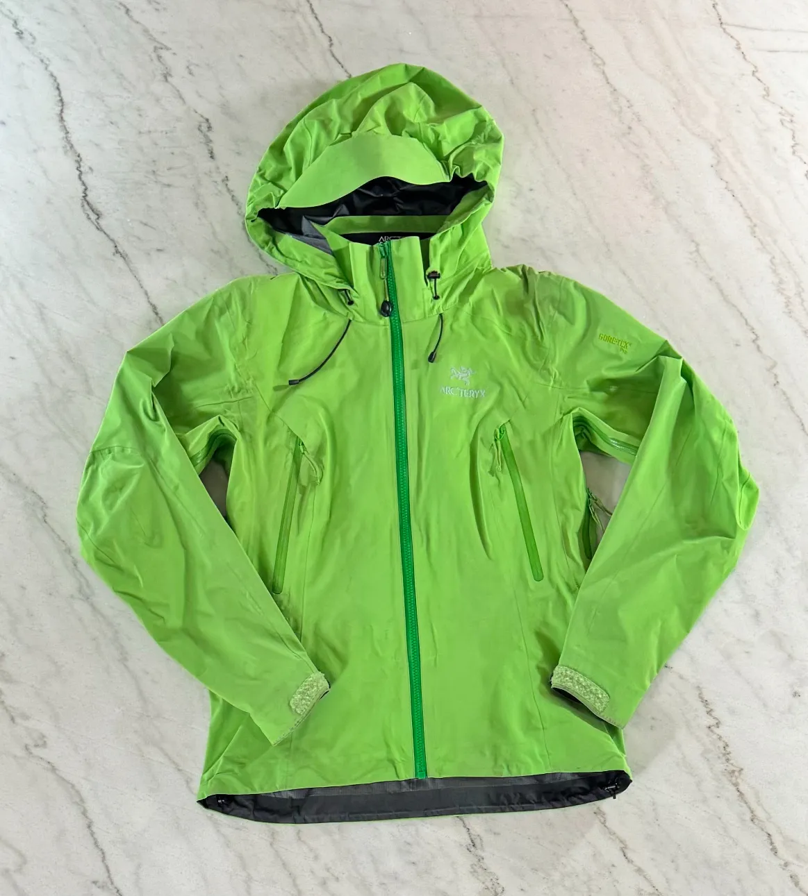 WOMENS M