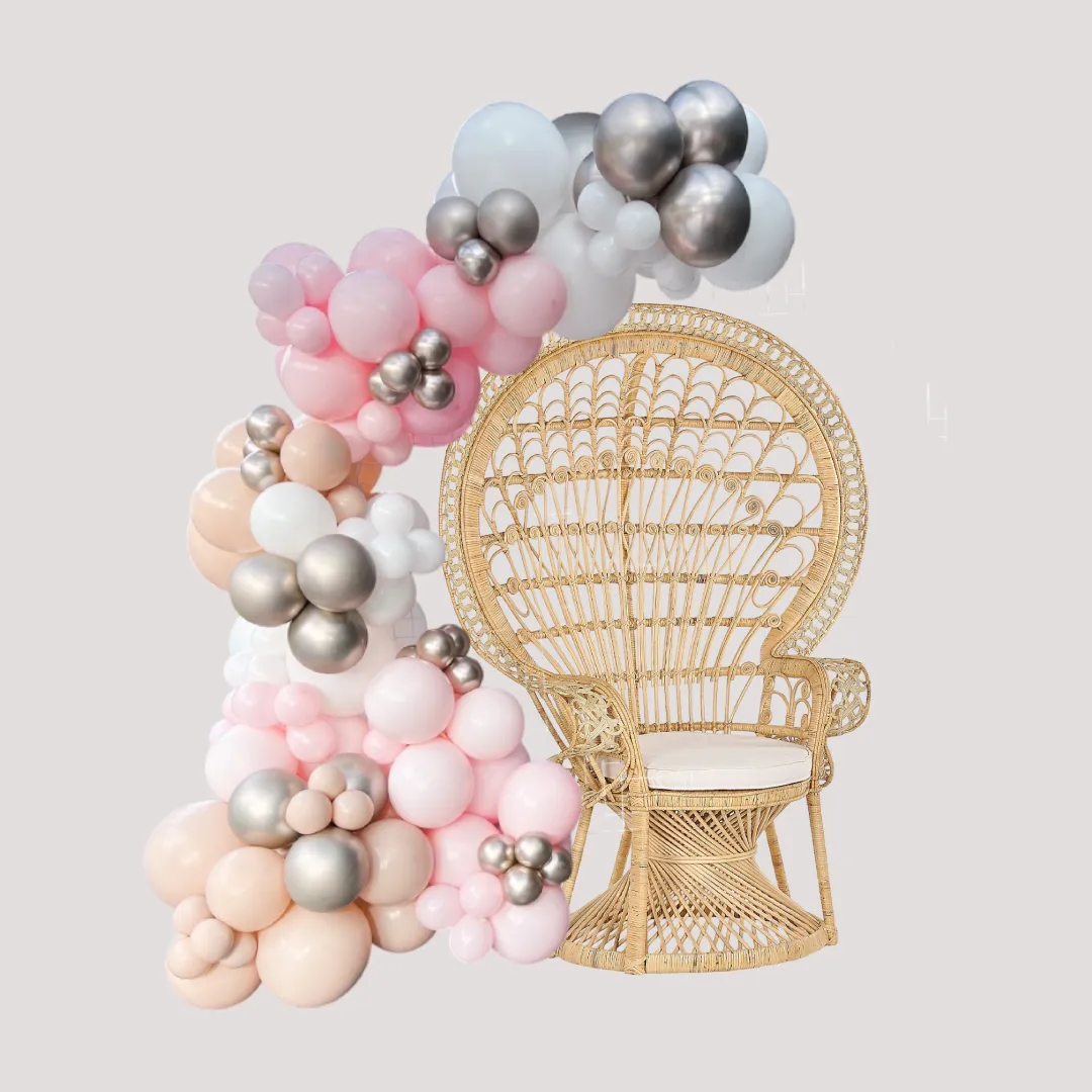 Chaise Emmanuelle décorée de ballons