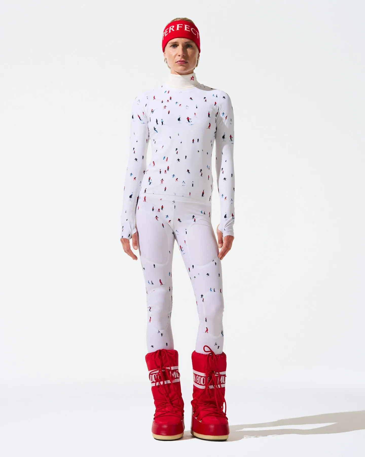 PEFECT MOMENT <br> PM x Dede Johnston Compression Base Layer Top Size M <br> RRP $475