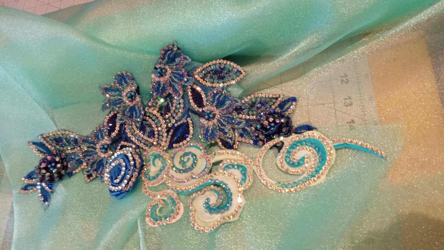 18/3 Seafoam Gemics
