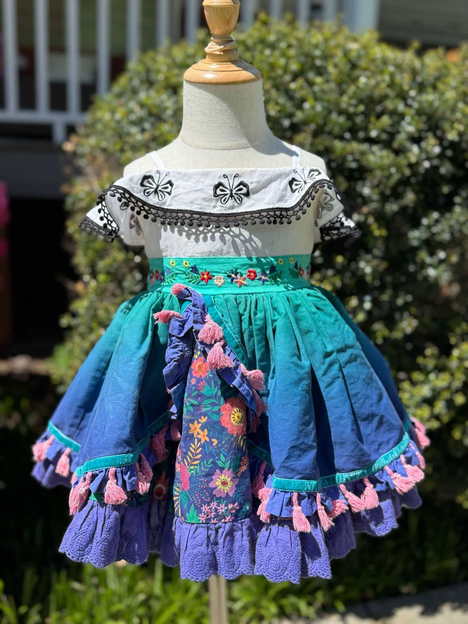 KC Magical Madrigal (M. Joy Mirabel – Size 2)
