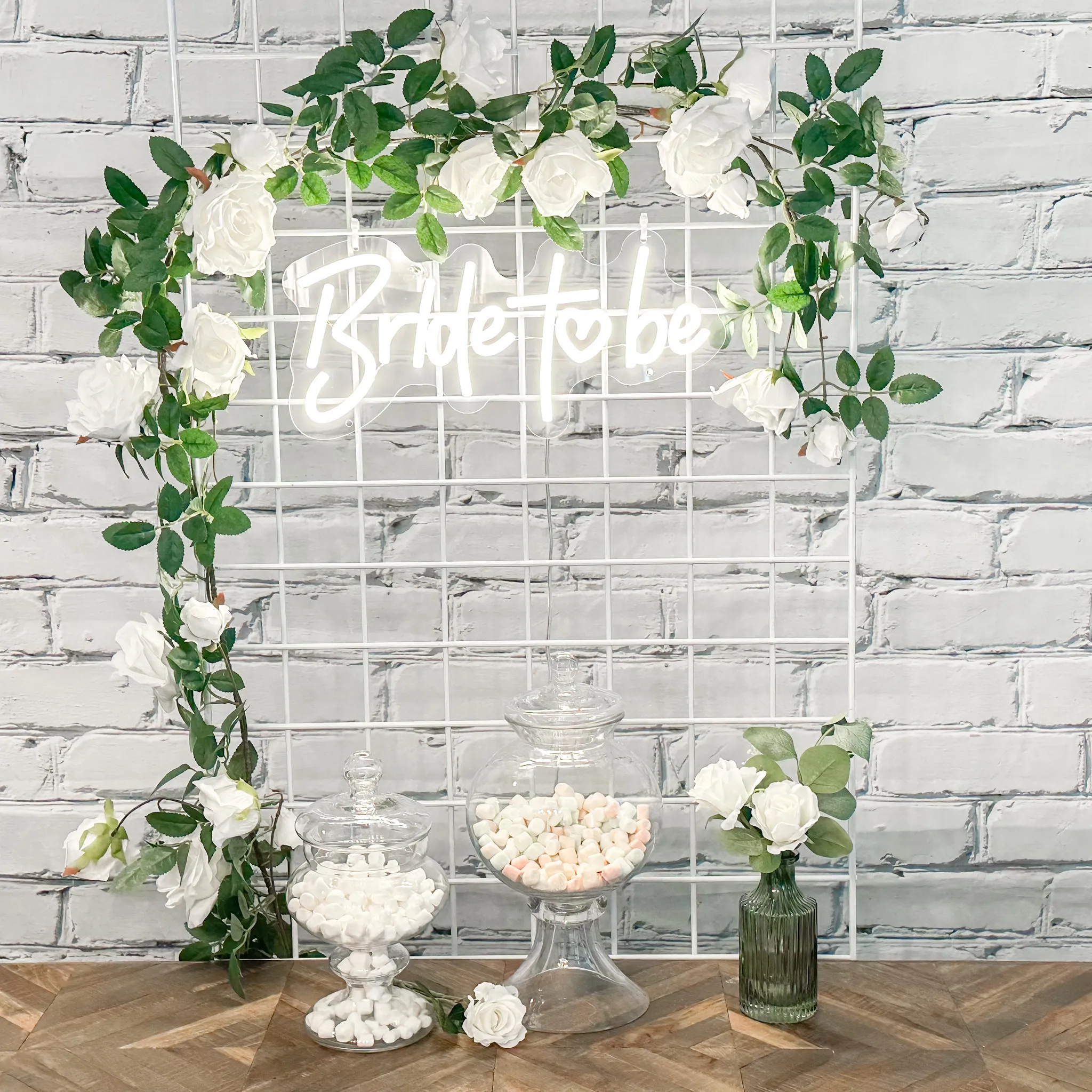 Gridwall - White