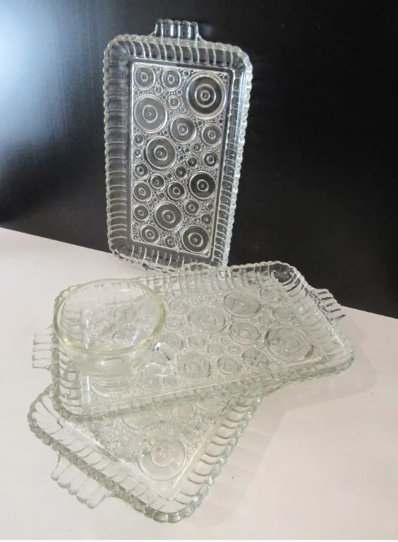 Vintage Luncheon/Snack plate - 'Colonial Lady'