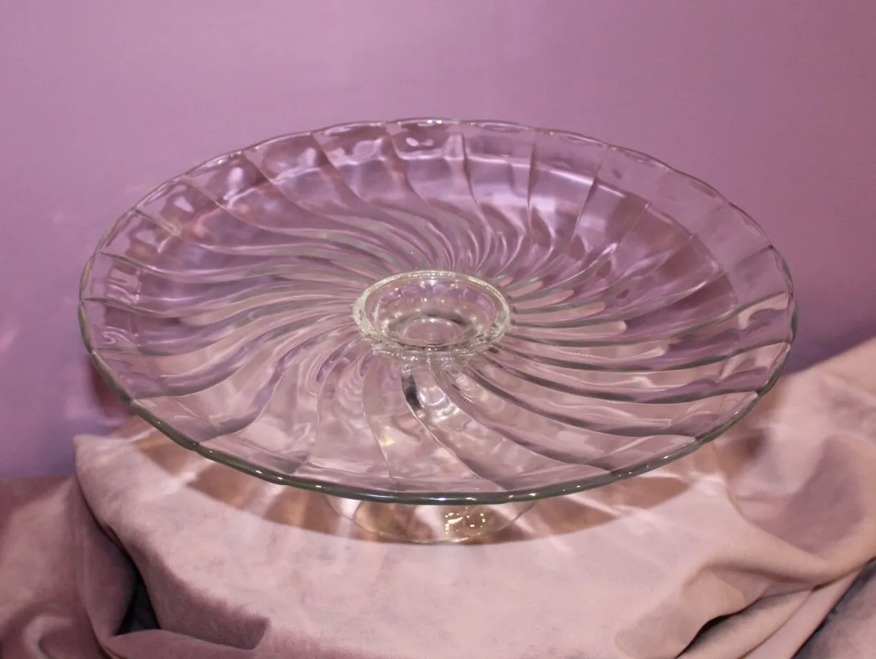 Vintage - Victoria Optic Swirl Pedestal Cake/Dessert Plate