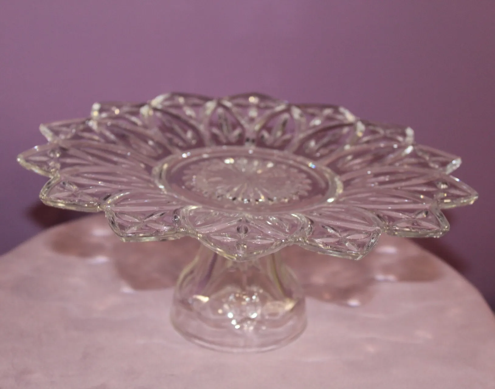 Vintage Sunflower Pattern Pedestal Cake Platter