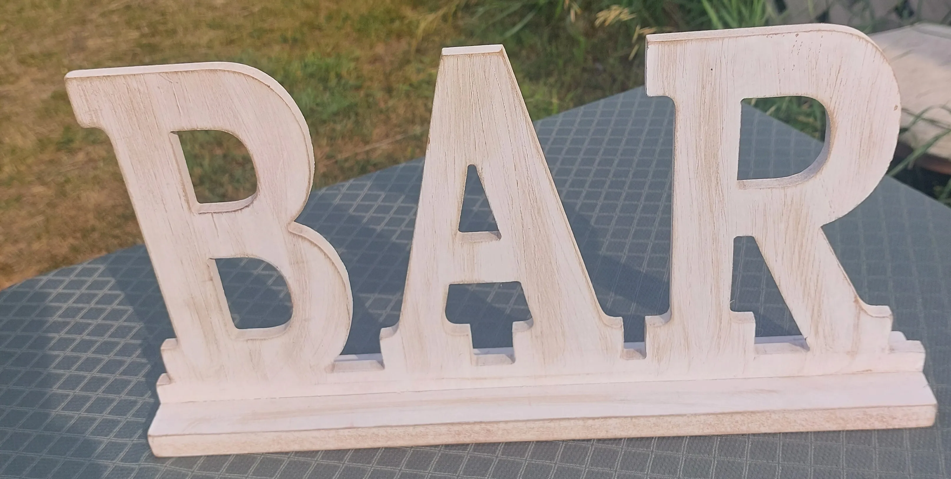 BAR sign