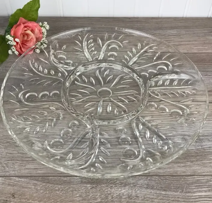 Federal Glass 4 Part Divided Platter - Dot/Leaf Pattern 