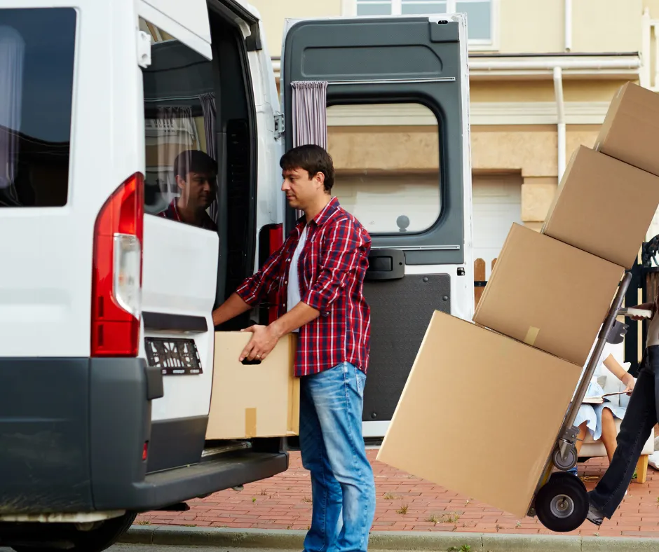 XXL Umzugstransporter mit Zubehör je Tag 200km frei +500km Paket