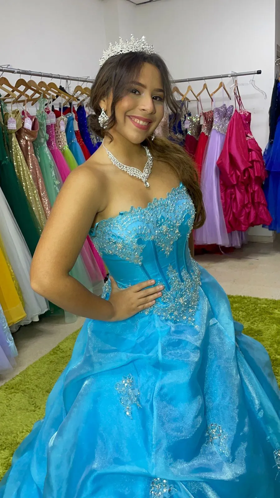 REMATE DE VESTIDOS