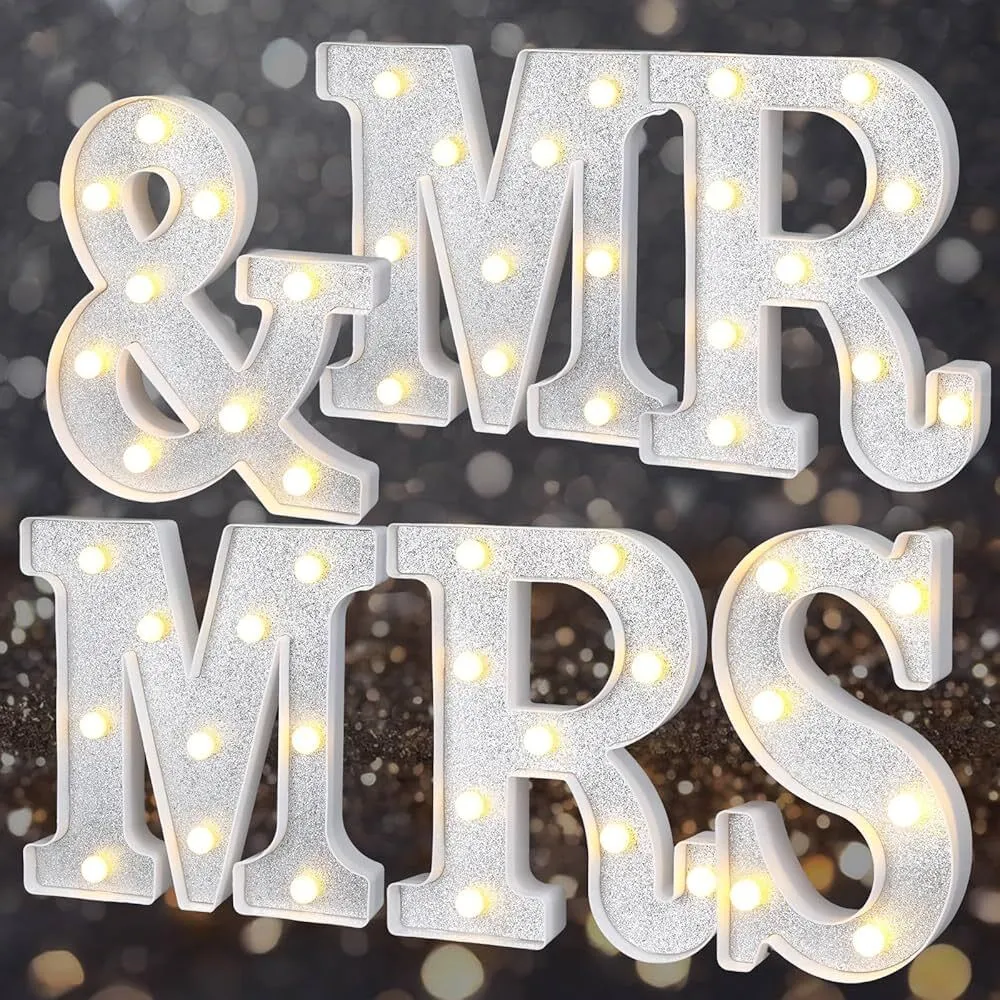 MR & MRS