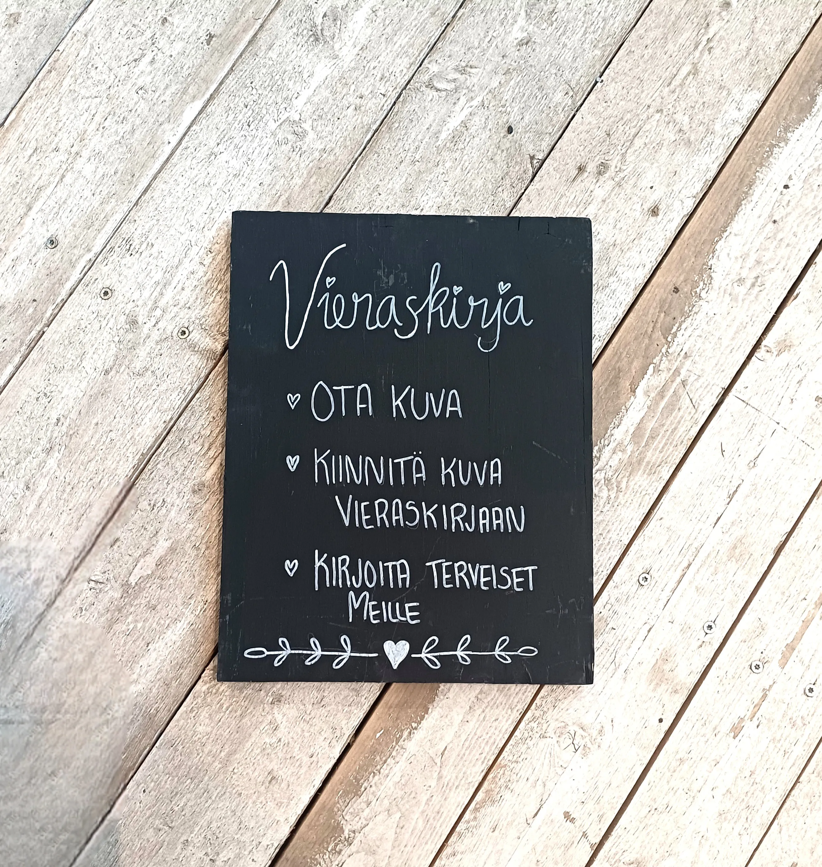 Vieraskirja -taulut