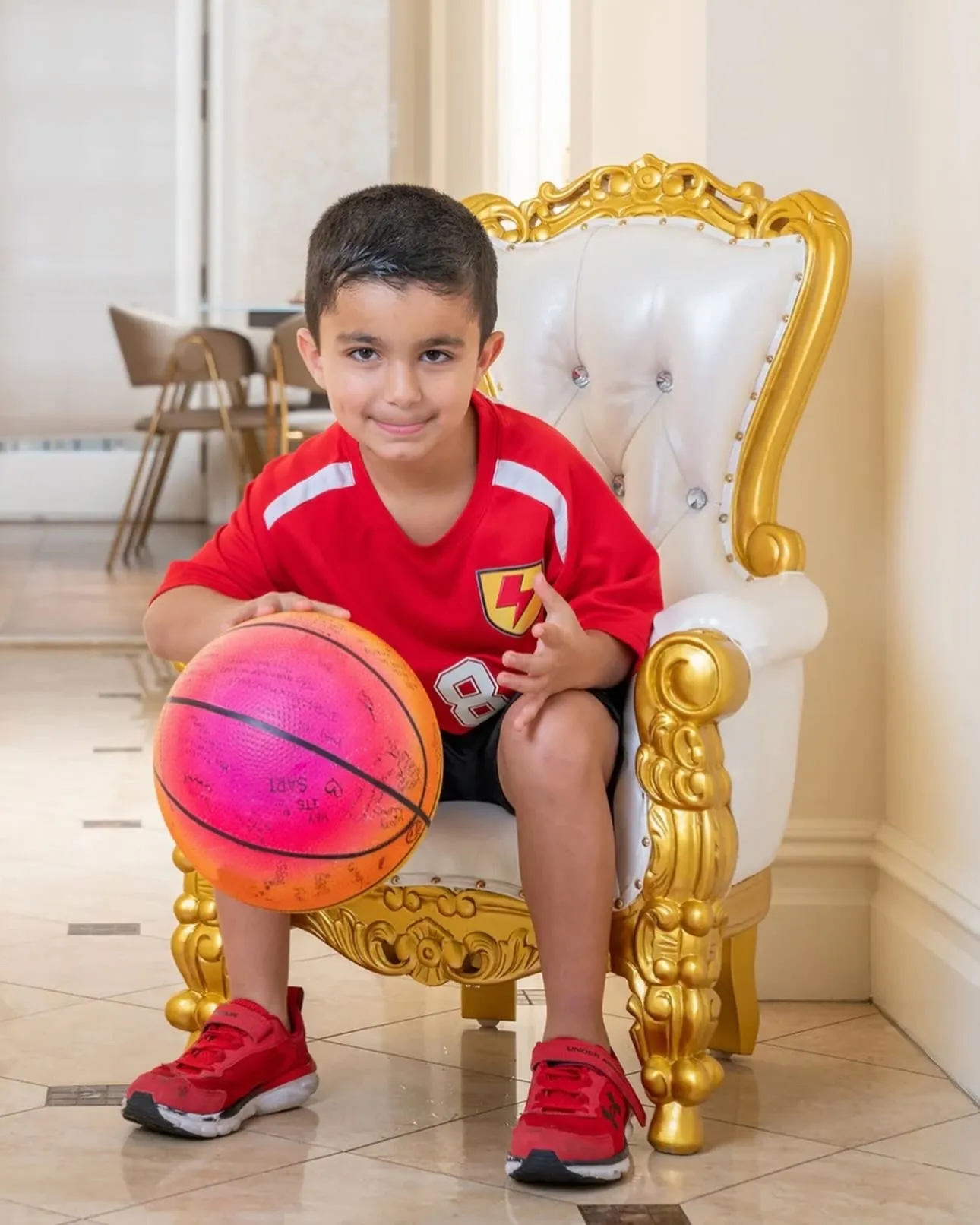 Kids Throne Chair 