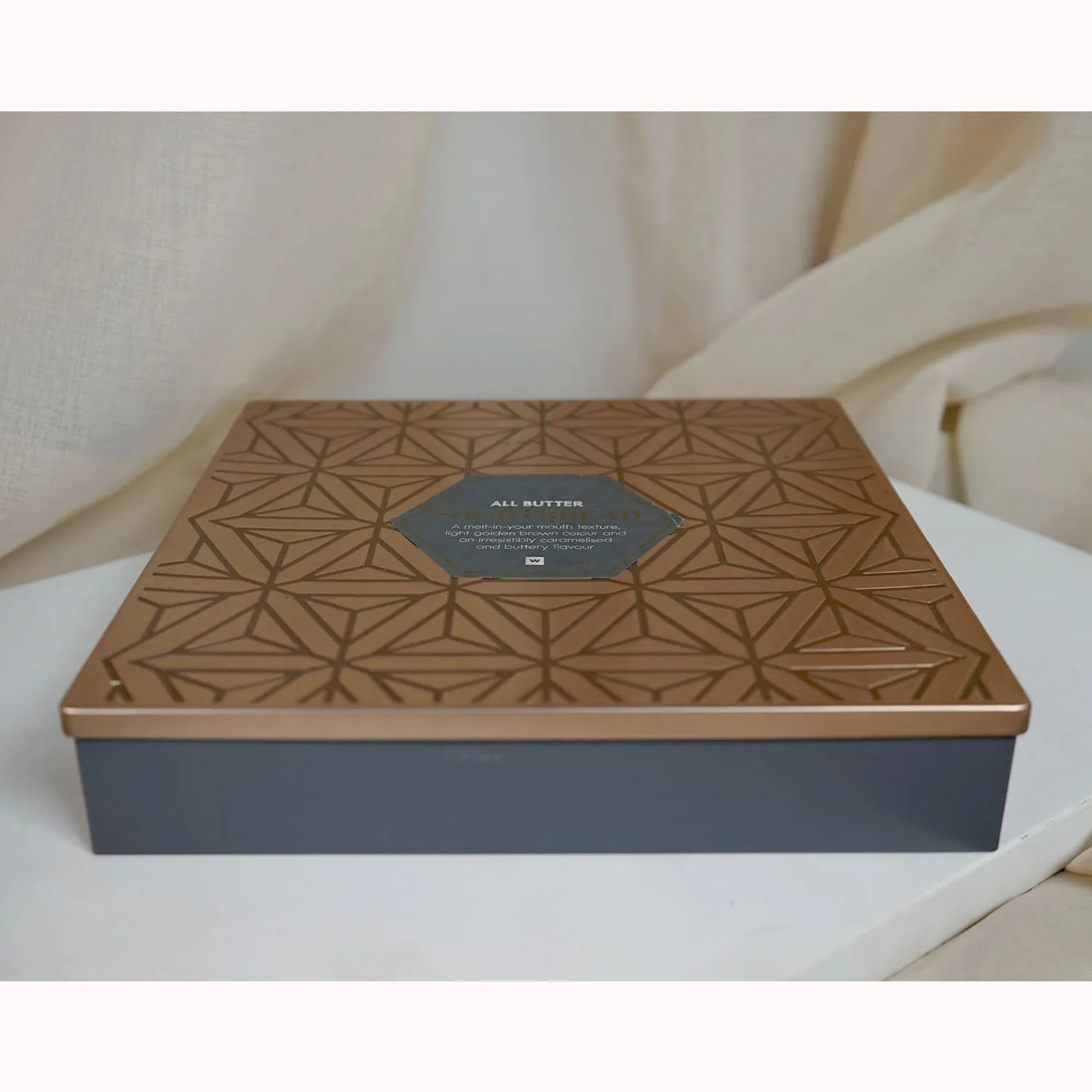 Grey and Gold Tin