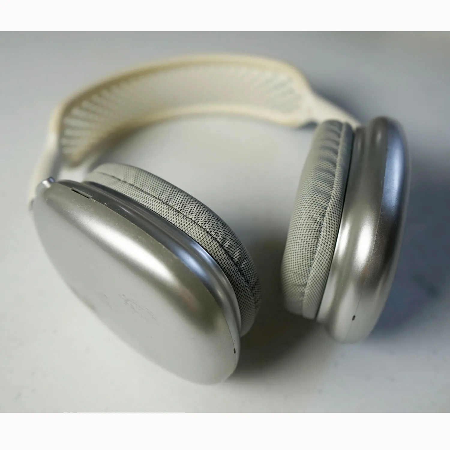Replica Grey Apple Headphones