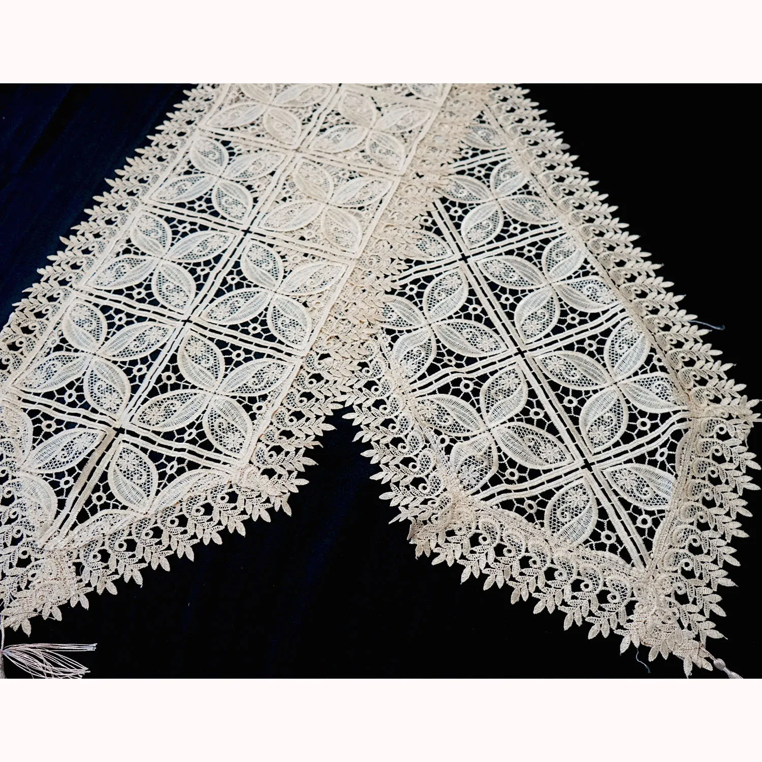 Lace Table Runner