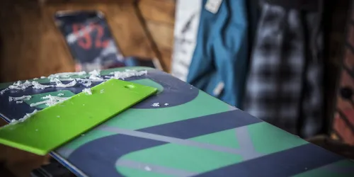 Ski or Snowboard Wax (Basic)