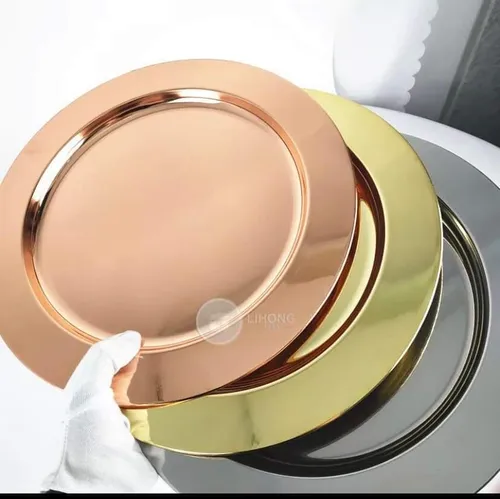 Sous-assiette or métallique