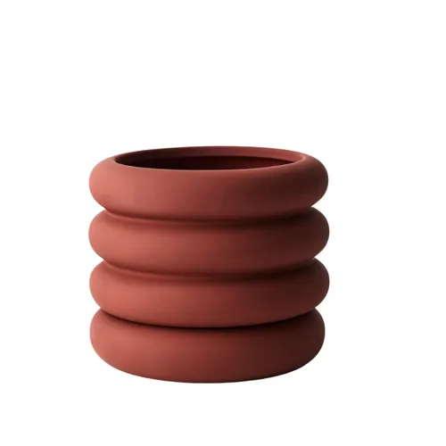 Danica w/saucer - crimson medium pot