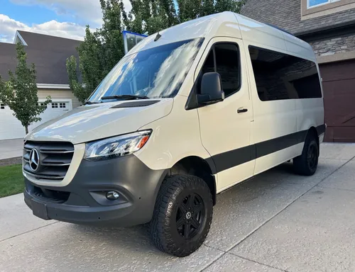 2019 Tan 4WD Sprinter Van