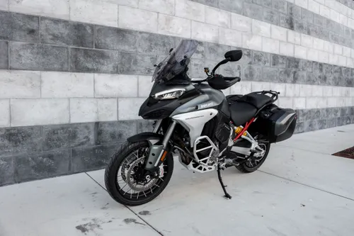 2022 Ducati Multistrada V4s #B009000