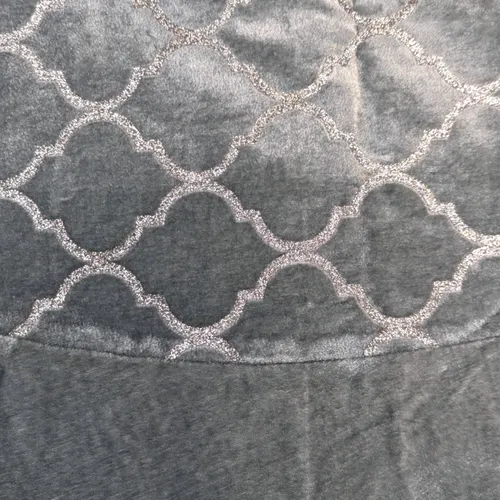 630 - Tree Skirt - 48