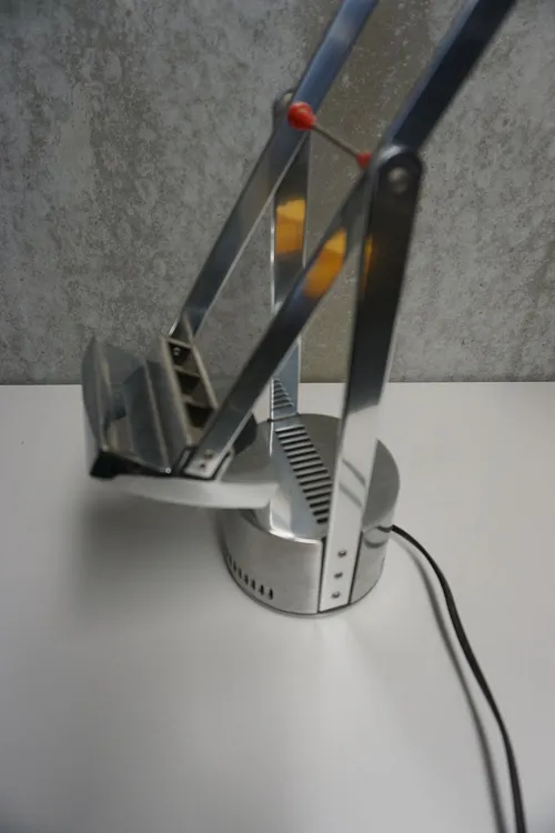 Tizio Schreibtischlampe chrom