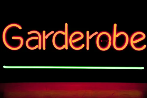 Neonleuchte Garderobe