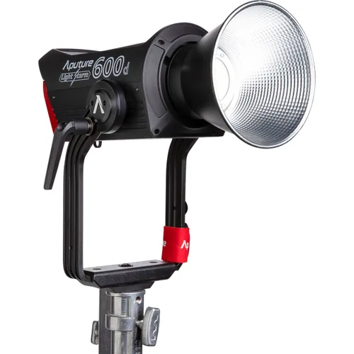 Aputure LS 600d Pro Daylight LED Monolight (V-Mount)